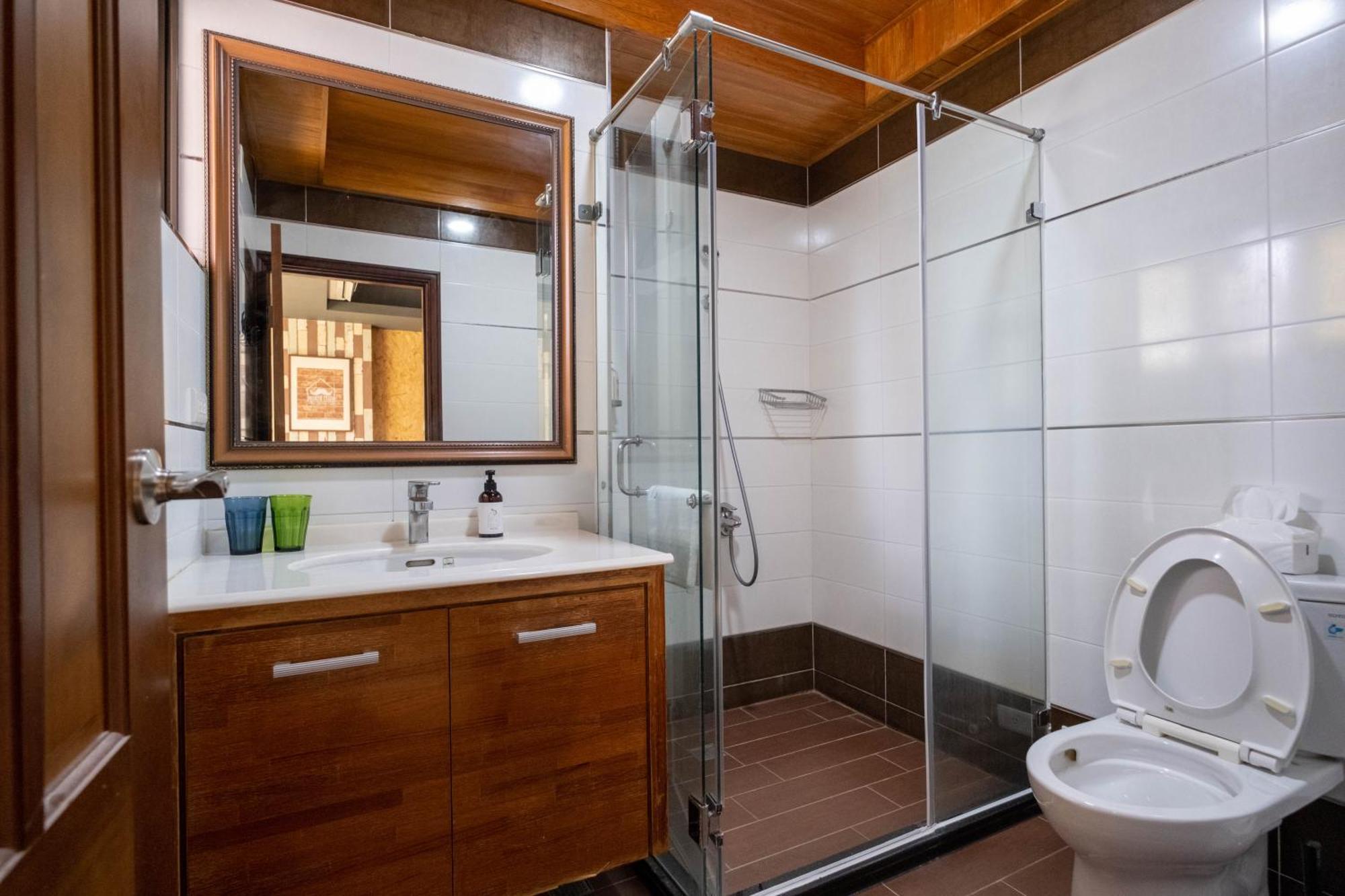 Huzi Room Тайнан Екстериор снимка